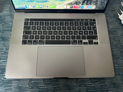 MacBook Pro (2019) [16", Touch Bar, Intel Core i9 2,3GHz, 16GB RAM, 1TB SSD, AMD Radeon Pro 5500M, Mac OS X] grigio