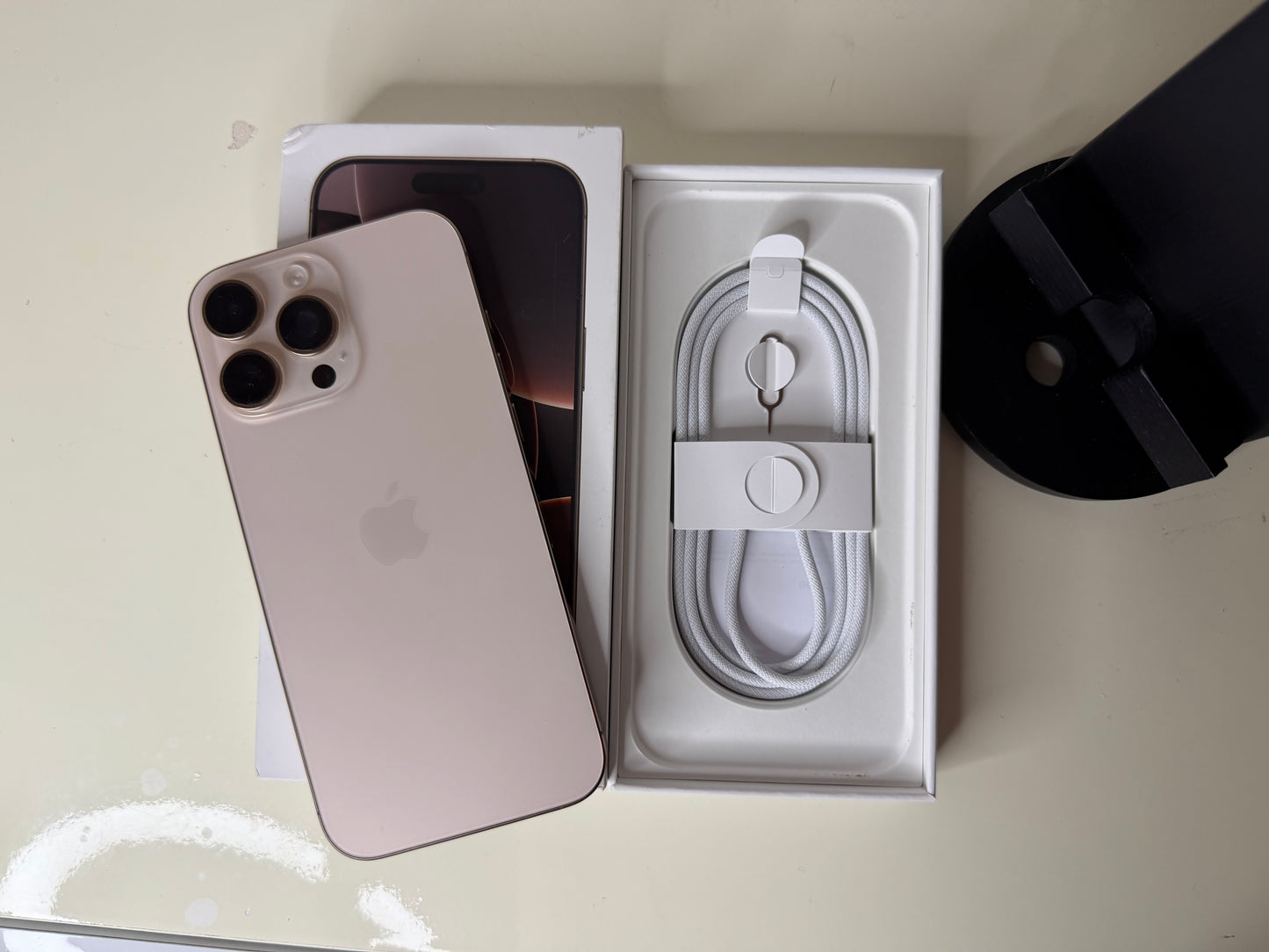 iPhone 16 Pro Max 256GB Oro
