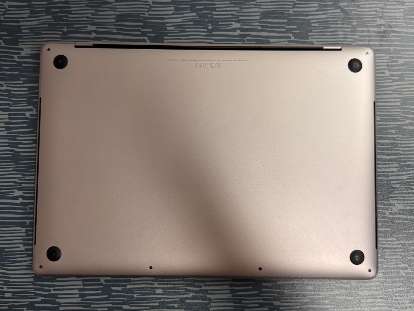 MacBook Pro (2016) [15,4", Touch Bar, Intel Core i7 2,6GHz, 16GB RAM, 512GB SSD, AMD Radeon Pro 455, macOS] grigio