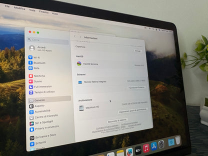 MacBook Pro (Mid 2018) [13,3", Touch Bar, Intel Core i5 2,3GHz, 8GB RAM, 256GB SSD, Intel Iris Plus Graphics 655, macOS] Grigio