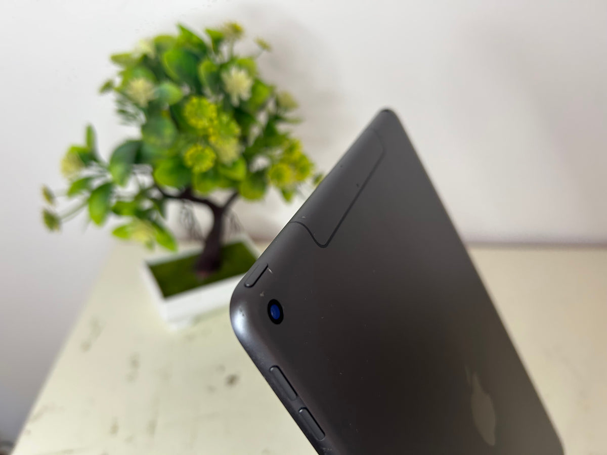 iPad Air 3 (2019) 10.5” 64GB WIFI + 4G - Grigio