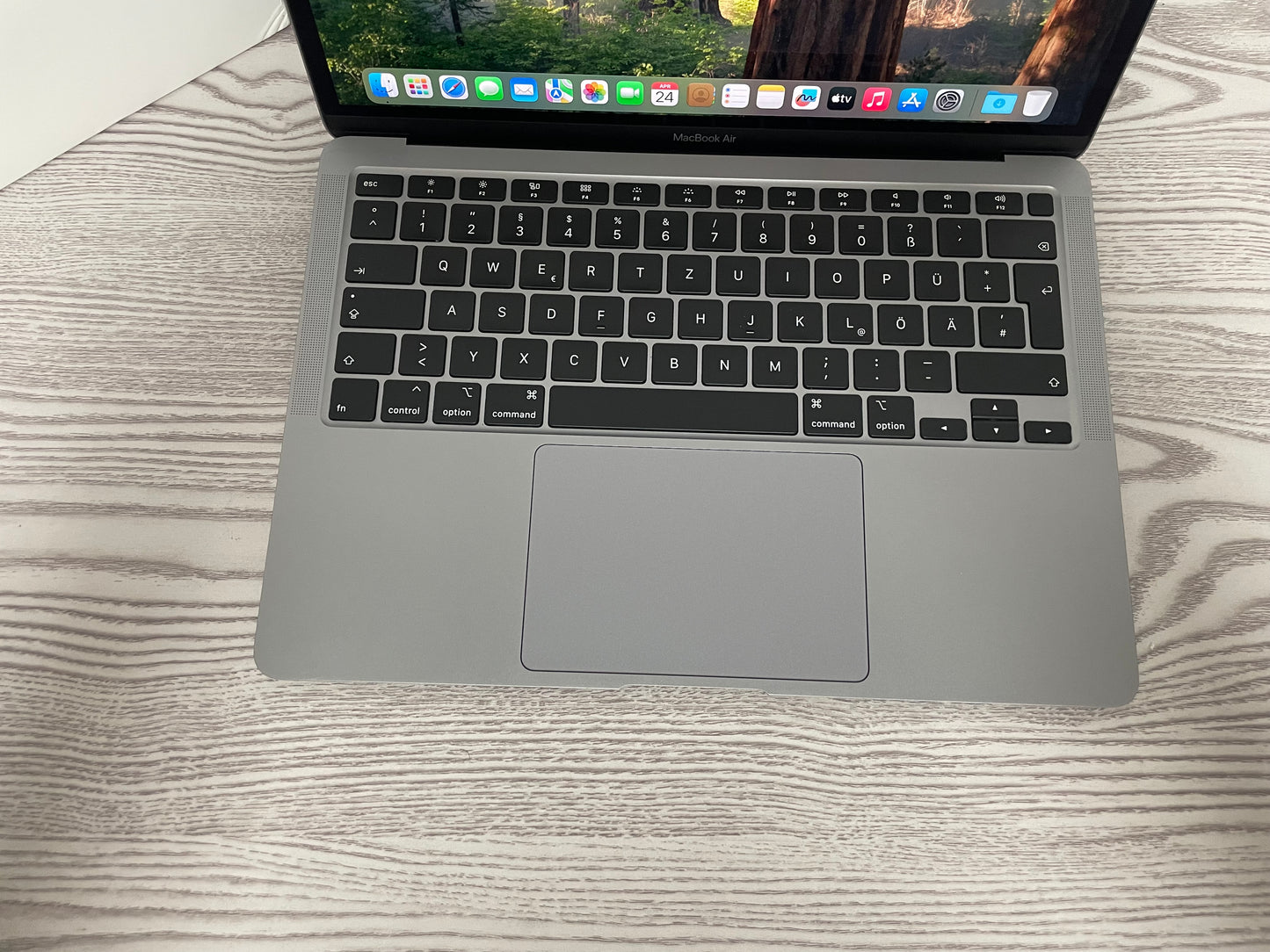 MacBook Air (2020) [13,3", Retina, Intel Core i5 1,1GHz, 8GB RAM, 256GB SSD, Intel Iris Plus Graphics, macOS] grigio