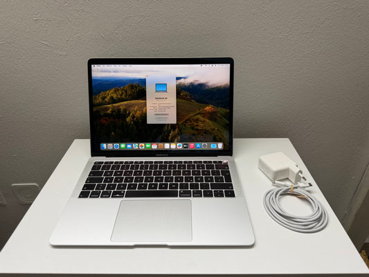 MacBook Air (Mid 2019) [13,3", Retina, Intel Core i5 1,6GHz, 8GB RAM, 128GB SSD, Intel UHD Graphics 617, macOS] argento