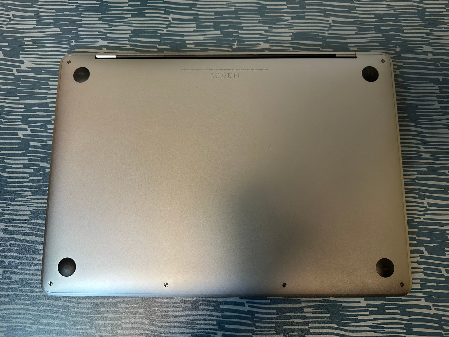 MacBook Pro (2017) [13,3", Intel Core i5 2,3GHz, 8GB RAM, 128GB SSD, Intel Iris Plus Graphics 640, macOS] Grigio