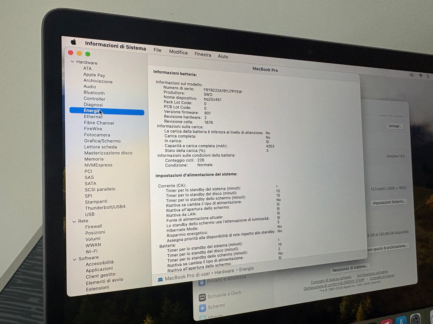 MacBook Pro (Mid 2018) [13,3", Touch Bar, Intel Core i5 2,3GHz, 8GB RAM, 256GB SSD, Intel Iris Plus Graphics 655, macOS] Grigio