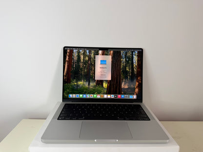 MacBook Pro (2023) [14,2", Apple M3 8 Core, 8GB RAM, 512GB SSD, Apple 10 Core, macOS] argento