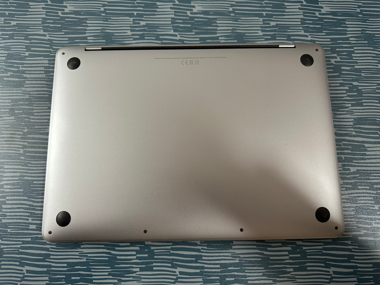 MacBook Pro (2019) [13,3", Touch Bar, Intel Core i5 1,4GHz, 8GB RAM, 128GB SSD, Intel Iris Plus Graphics 645, Mac OS X] argento