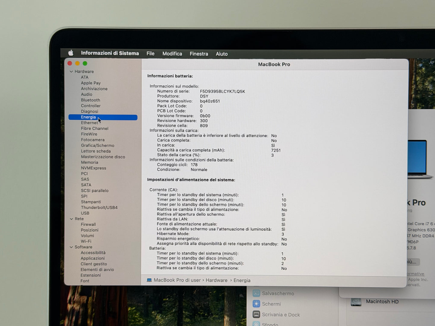 MacBook Pro (2019) [16", Touch Bar, Intel Core i7 2,6GHz, 16GB RAM, 512GB SSD, Intel UHD Graphics 630 + AMD Radeon Pro 5300M, Mac OS] argento