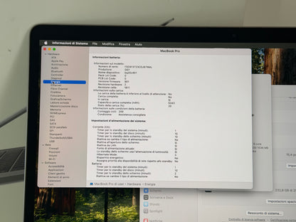 MacBook Pro (2019) [15,4", Touch Bar, Intel Core i7 2,6GHz, 16GB RAM, 256GB SSD, Intel UHD Graphics 630, Mac OS X] Grigio