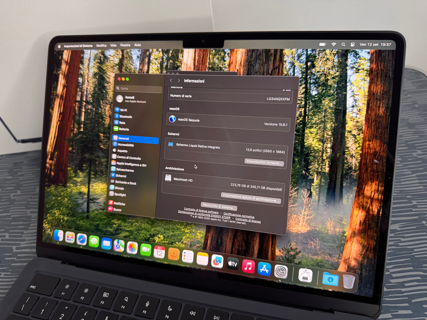 MacBook Air (2022) [13,6" Retina, M2 8 Core 3,2GHz, 8GB RAM, 256GB SSD, 8-CoreGPU, macOS] mezzanotte