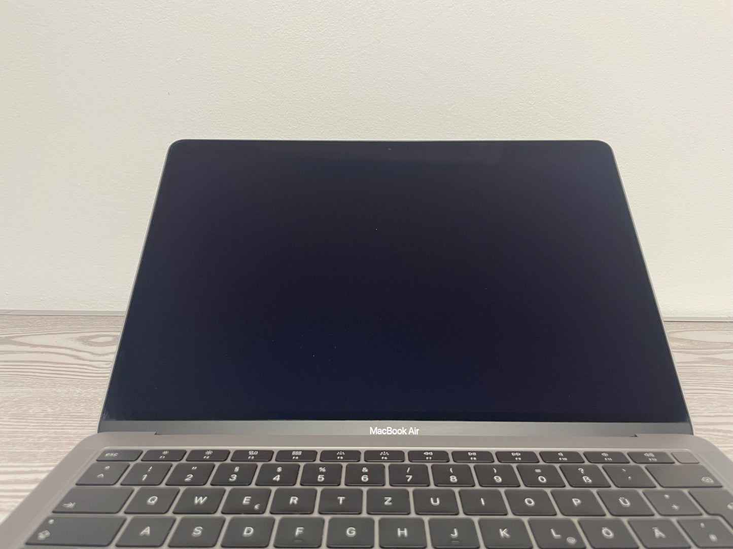 MacBook Air (2019) [13", Intel Core i5 1.6GHz, 8GB RAM, 512GB SSD, Intel HD Graphics 617, macOS] Argento