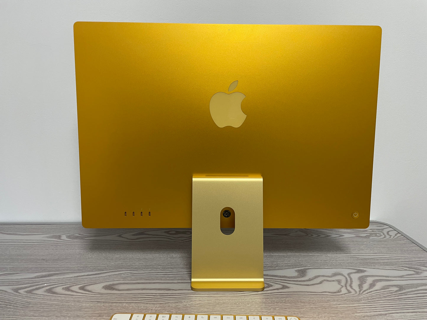 iMac (Mid 2021) [24", Apple M1 8 Core CPU, 16GB RAM, 256GB SSD, Apple 7 Core, macOS] Giallo