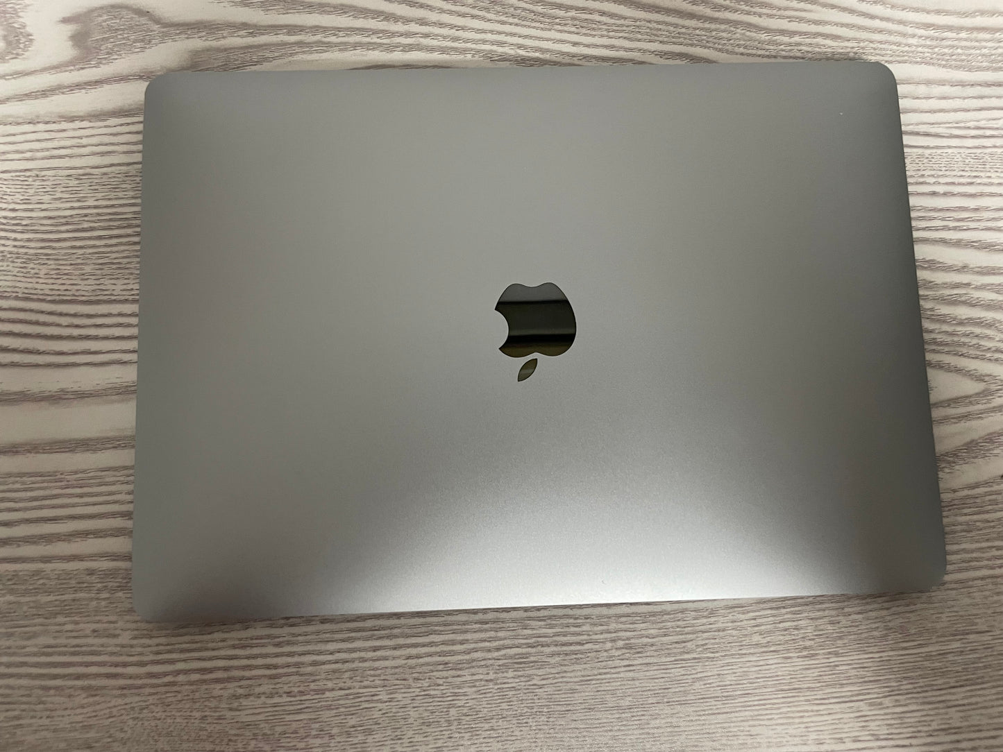 MacBook Air M1 (Late 2020) [13,3", Retina, Apple M1, 8GB RAM, 256GB SSD, Apple 7 Core, macOS] grigio