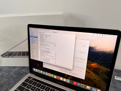 MacBook Pro (2019) [13,3", Touch Bar, Intel Core i5 2,4GHz, 16GB RAM, 512GB SSD, Intel Iris Plus Graphics 655, Mac OS X] argento