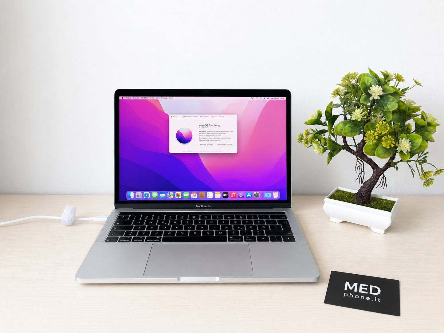 MacBook Pro (2018) [13,3", Touch Bar, Intel Core i5 2,3GHz, 16GB RAM, 512GB SSD, Intel Iris Plus Graphics 655, macOS] argento