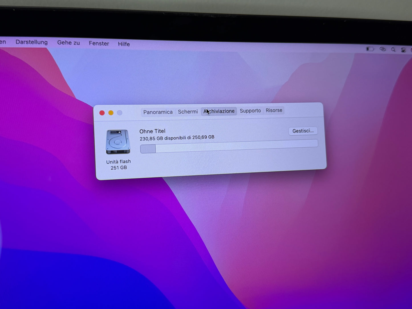MacBook Pro (2016) [13,3", Retina, Intel Core i5 2, 0GHz, 8GB RAM, 256GB SSD, Intel Iris Graphics 540, macOS] Grigio