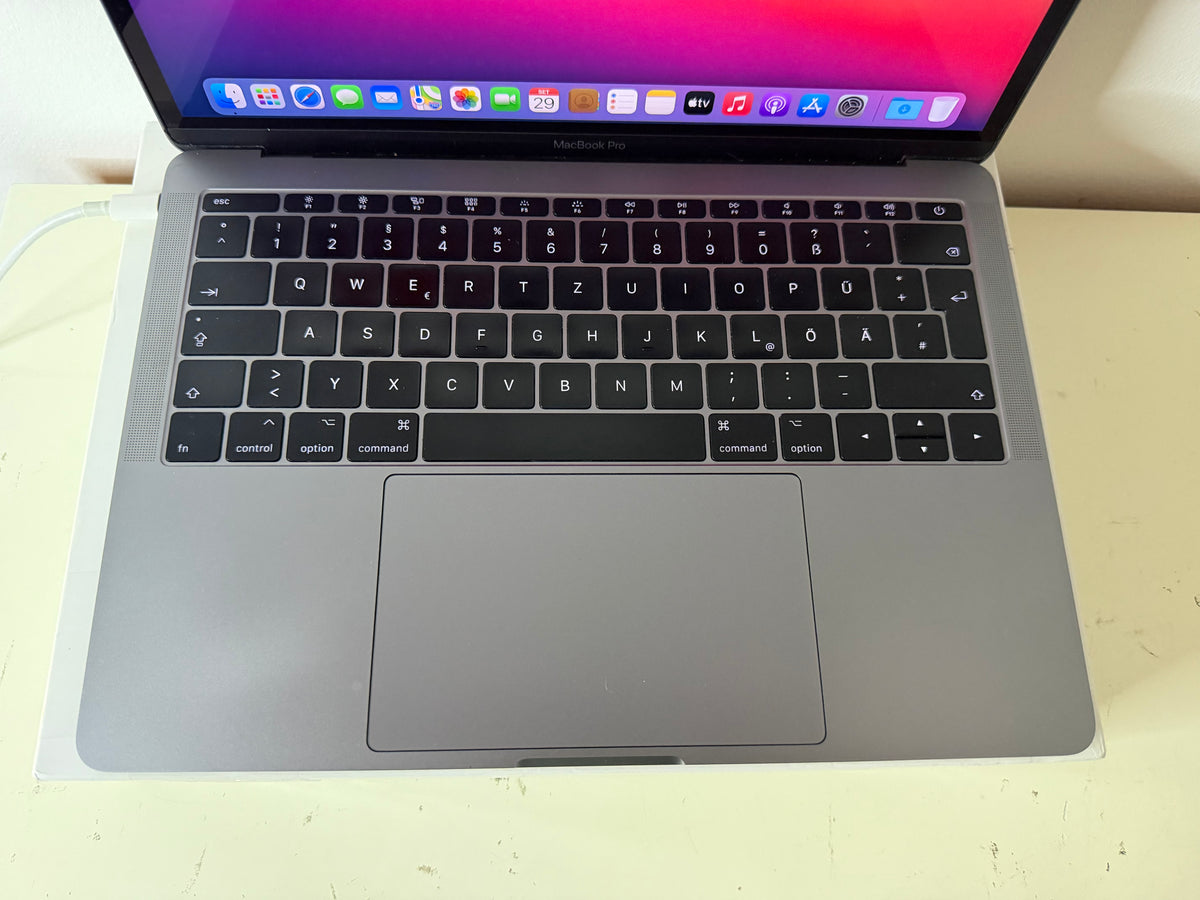 MacBook Pro (2017) [13,3", Intel Core i5 2,3GHz, 8GB RAM, 512GB SSD, Intel Iris Plus Graphics 640, macOS] Grigio