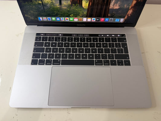 MacBook Pro (2019) [15,4", Touch Bar, Intel Core i9 2,3GHz, 16GB RAM, 512GB SSD, Intel UHD Graphics 630, Mac OS X] Grigio