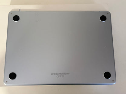 MacBook Air (2025) [13,6'', M4 8-Core, 16GB RAM, 256GB SSD, 8-Core GPU, macOS] argento