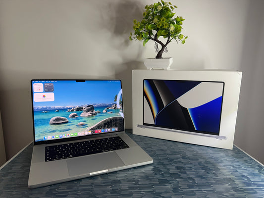 MacBook Pro (2021) [16,2", Apple M1 Pro 10 Core, 16GB RAM, 1TB SSD, Apple 16 Core, macOS] argento