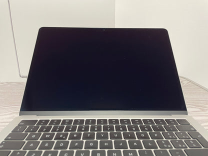 MacBook Air (2022) [13,6'', Liquid Retina, M2 8-Core 3,2GHz, 8GB RAM, 256GB SSD, 8-Core GPU, macOS] Argento