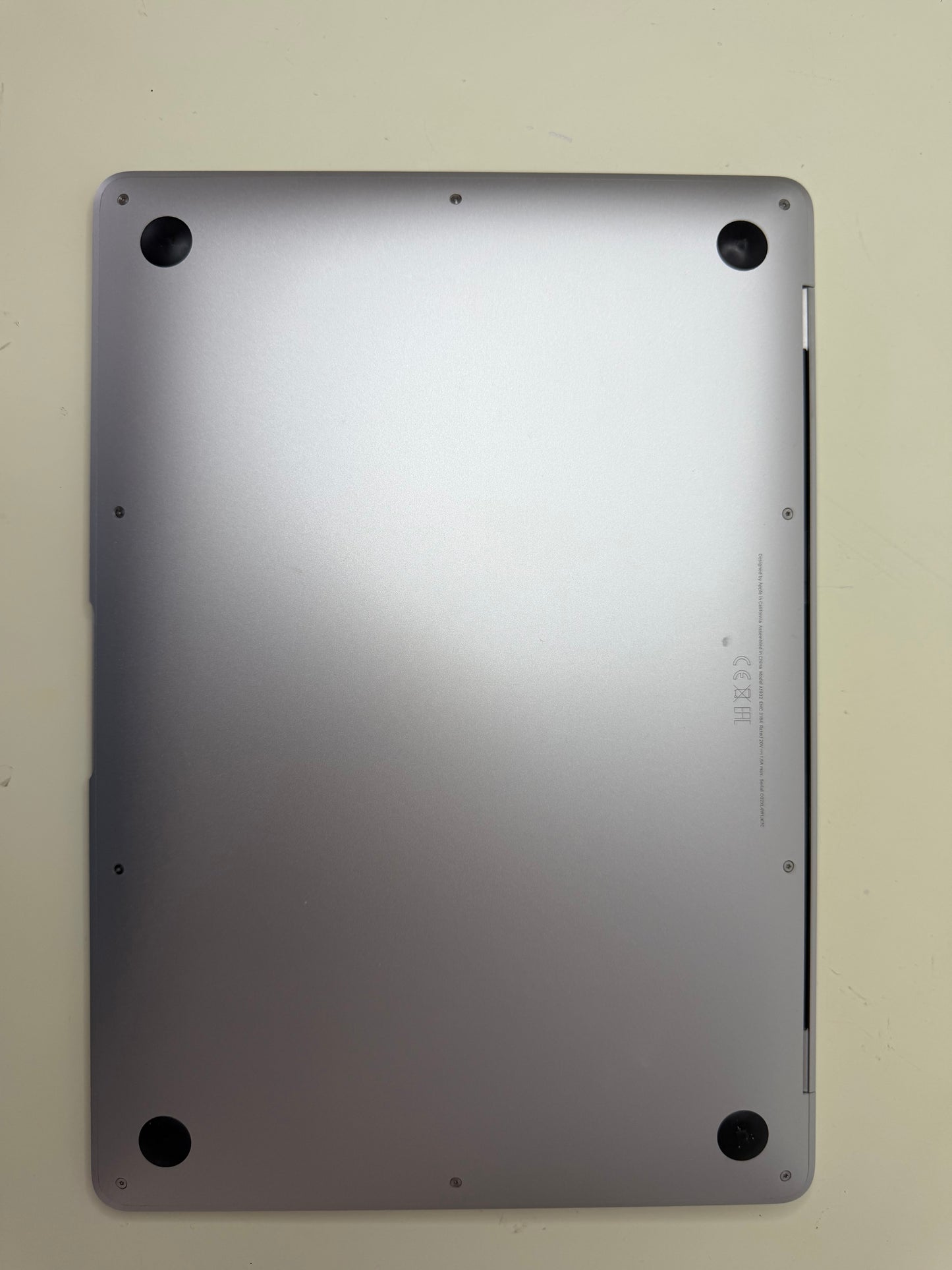 MacBook Air (2018) [13,3", Retina, Intel Core i5 1,6GHz, 8GB RAM, 128GB SSD, Intel UHD Graphics 617, macOS] argento