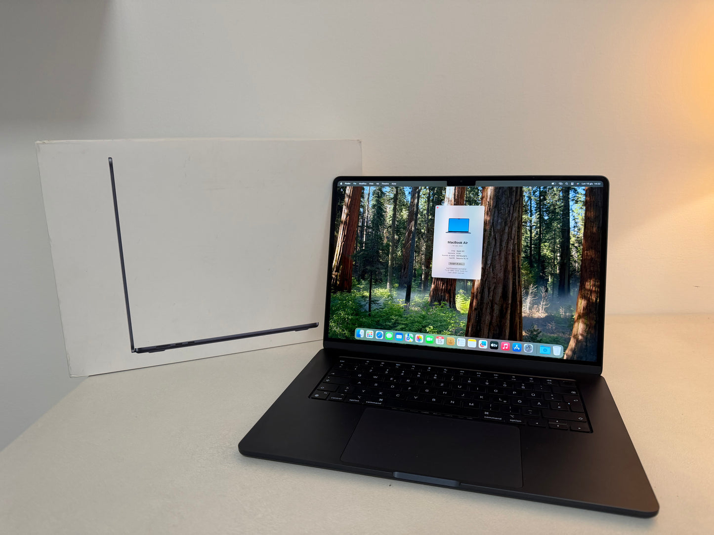 MacBook Air (2023) [15,3", M2 8-Core, 8GB RAM, 256GB SSD, 10-Core GPU, macOS] mezzanotte