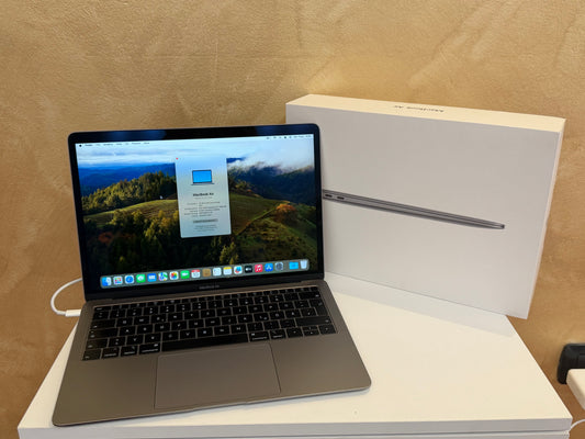 MacBook Air (2018) [13,3", Retina, Intel Core i5 1, 6GHz, 8GB RAM, 256GB SSD, Intel UHD Graphics 617, macOS] spacegrau