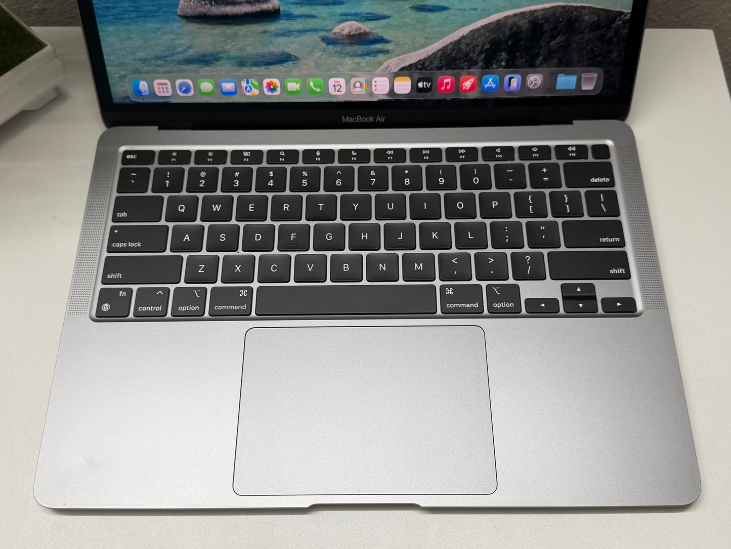 MacBook Air M1 (Late 2020) [13,3", Retina, Apple M1, 8GB RAM, 128GB SSD, Apple 7 Core, macOS] Grigio