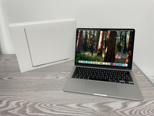 MacBook Air (2022) [13,6'', Liquid Retina, M2 8-Core 3,2GHz, 8GB RAM, 256GB SSD, 8-Core GPU, macOS] Argento