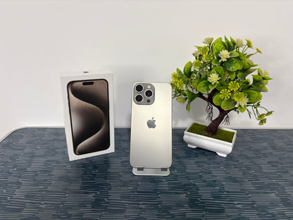 iPhone 15 Pro Max 256GB Titanio Bianco