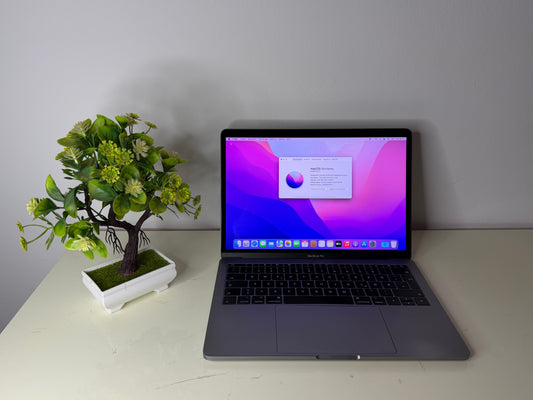 MacBook Pro (2016) [13,3", Retina, Intel Core i5 2, 0GHz, 8GB RAM, 256GB SSD, Intel Iris Graphics 540, macOS] Grigio