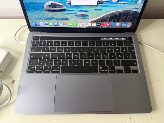 MacBook Pro (2020) M1 [13,3", Touch Bar, Apple M1 3,2GHz, 8GB RAM, 256GB SSD, Apple 8 Core, macOS] Grigio