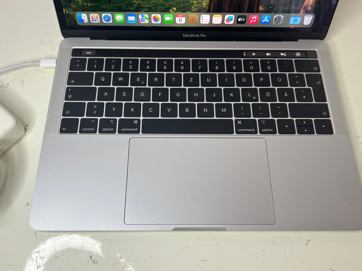 MacBook Pro (2018) [13,3", Touch Bar, Intel Core i5 2,3GHz, 16GB RAM, 512GB SSD, Intel Iris Plus Graphics 655, macOS] Grigio