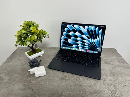 MacBook Air (2022) [13,6" Retina, M2 8 Core 3,2GHz, 16GB RAM, 1TB SSD, 8-CoreGPU, macOS] mezzanotte