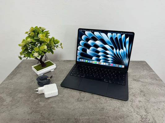 MacBook Air (2022) [13,6" Retina, M2 8 Core 3,2GHz, 16GB RAM, 1TB SSD, 8-CoreGPU, macOS] mezzanotte