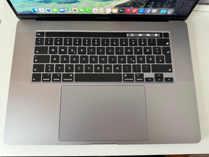 MacBook Pro (2019) [16", Touch Bar, Intel Core i7 2,6GHz, 16GB RAM, 512GB SSD, Intel UHD Graphics 630 + AMD Radeon Pro 5300M, Mac OS] grigio