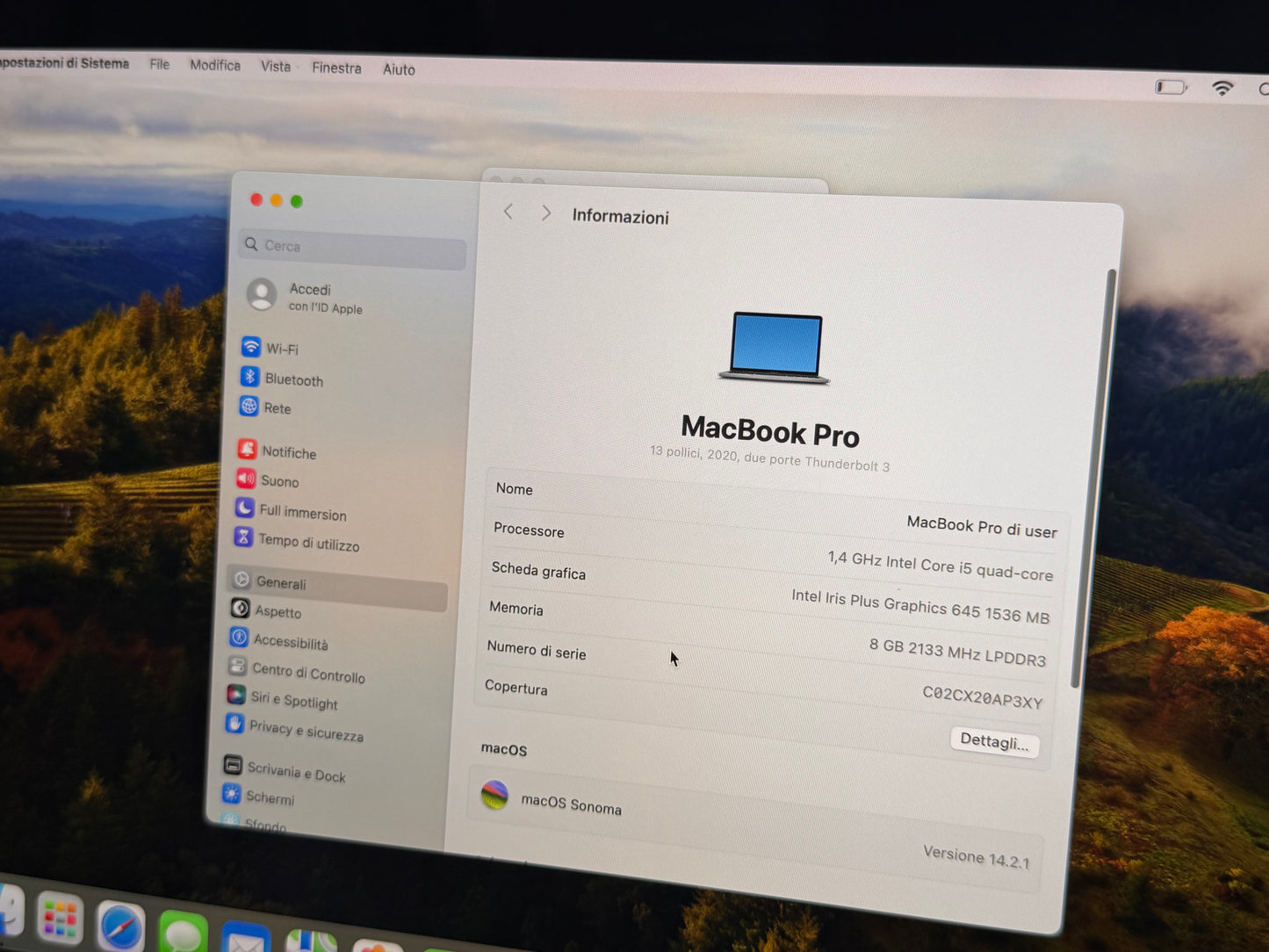 MacBook Pro (2020) [13,3", Touch Bar, Intel Core i5 1,4GHz, 8GB RAM, 256GB SSD, Intel Iris Plus Graphics645, macOS] argento