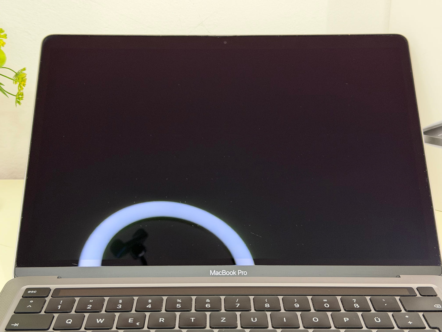 MacBook Pro (2020) [13,3", Touch Bar, Intel Core i5 1,4GHz, 8GB RAM, 256GB SSD, Intel Iris Plus Graphics 645, macOS] argento