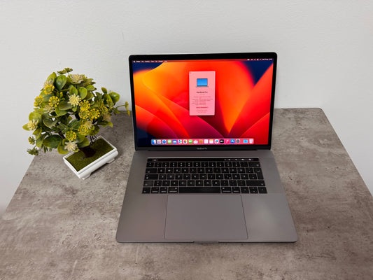 MacBook Pro (2017) [15,4", Touch Bar, Intel Core i7 2,9GHz, 16GB RAM, 512GB SSD, AMD Radeon Pro 560, macOS] grigio