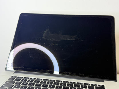 MacBook Pro (Mid 2015) [15,4", Intel Core i7 2,2GHz, 16GB RAM, 256GB SSD, Intel Iris Pro 1536, macOS] argento