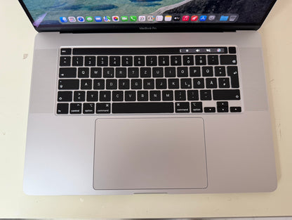 MacBook Pro (2019) [16", Touch Bar, Intel Core i7 2, 6GHz, 16GB RAM, 512GB SSD, Intel UHD Graphics 630 + AMD Radeon Pro 5300M, Mac OS] argento
