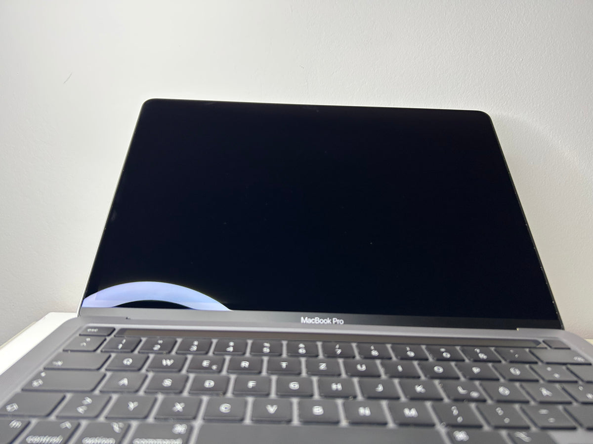 MacBook Pro (Mid 2022) [13,3", Liquid Retina, Touch Bar, Apple M2 8-Core 3,2GHz, 8GB RAM, 512GB SSD, Apple 10-Core, macOS] Grigio