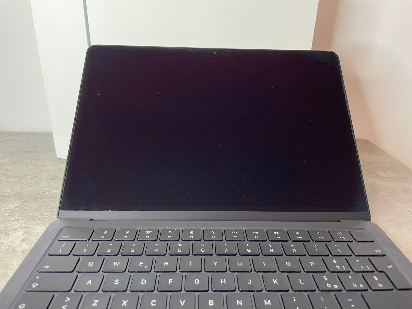 MacBook Air (2022) [13,6'', Liquid Retina, M2 8-Core 3,2GHz, 8GB RAM, 256GB SSD, 8-Core GPU, macOS] Midnight