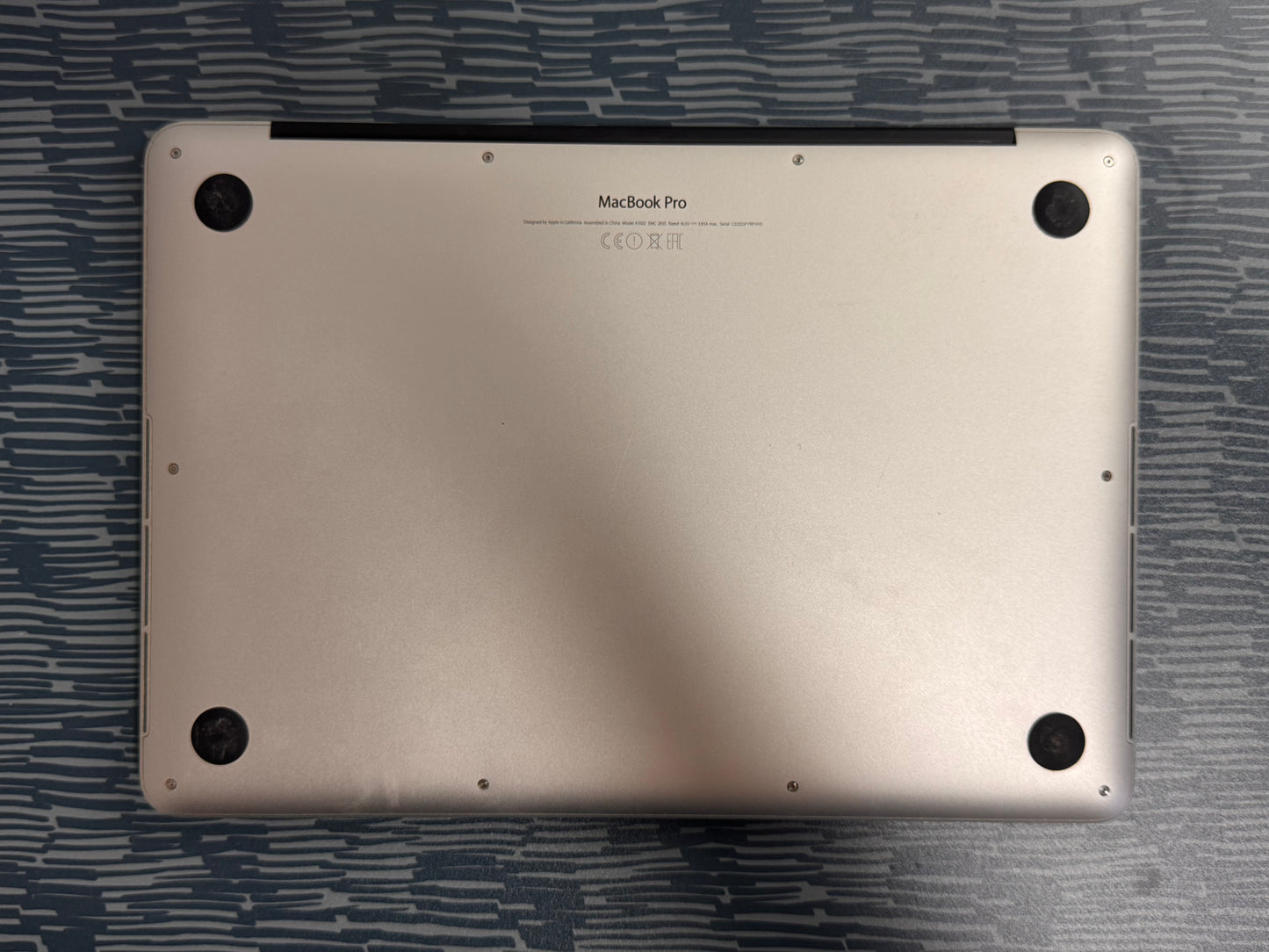 MacBook Pro (2015) [13,3", Retina, Intel Core i5 2,7GHz, 8GB RAM, 256GB SSD, Intel Iris Graphics 6100, macOS] argento