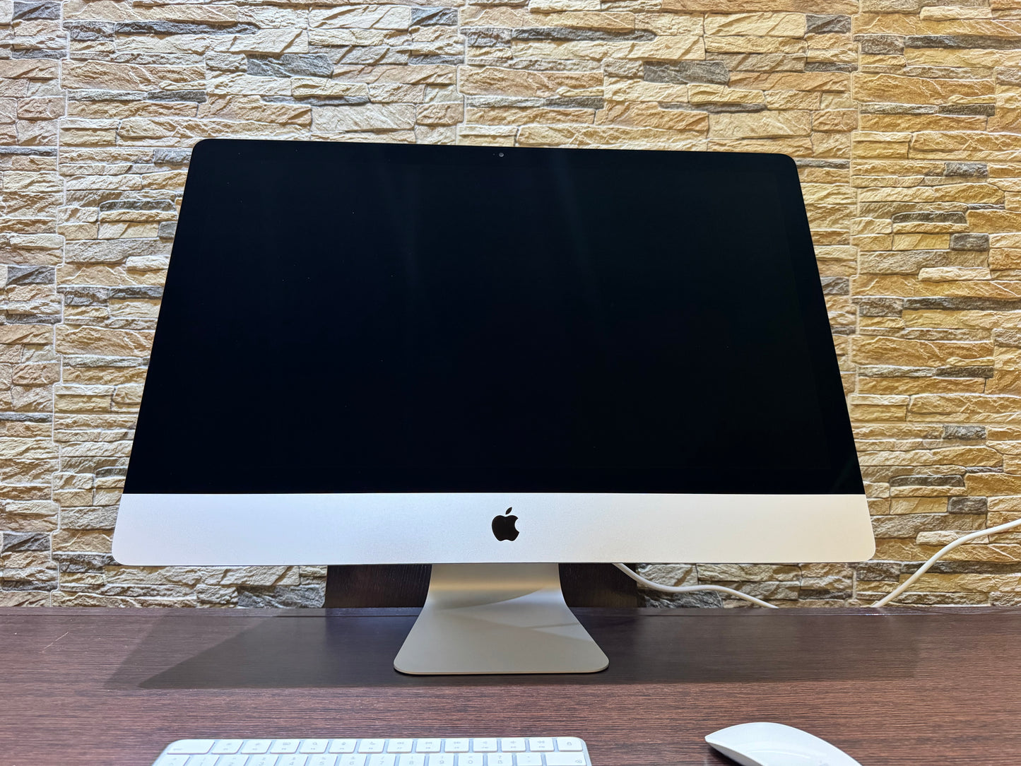 iMac (2019) [27", 5K, Retina, Intel Core i5 3,1GHz, 16GB RAM, 1TB Fusion Drive, AMD Radeon Pr0 575X, Mac OS] argento