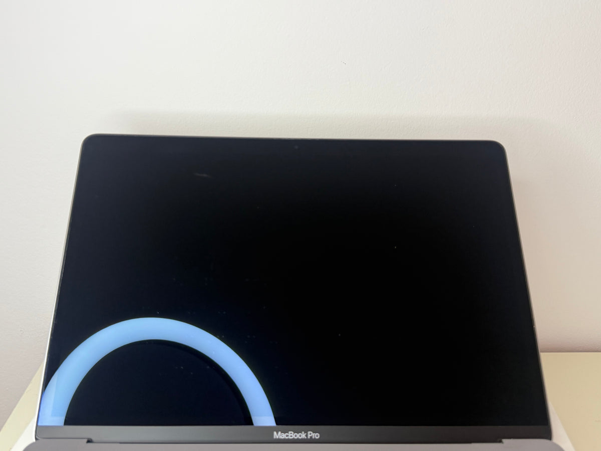MacBook Pro (2017) [13,3", Touch Bar, Intel Core i5 3,1GHz, 8GB RAM, 256GB SSD, Intel Iris Plus Graphics 650, macOS] grigio