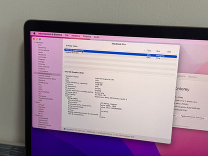 MacBook Pro (2016) [15,4", Touch Bar, Intel Core i7 2,6GHz, 16GB RAM, 512GB SSD, AMD Radeon Pro 455, macOS] grigio