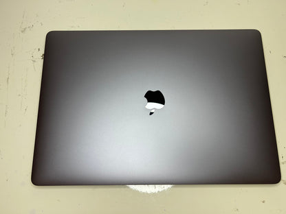 MacBook Pro (2016) [15,4", Touch Bar, Intel Core i7 2,7GHz, 16GB RAM, 1TB SSD, AMD Radeon Pro, macOS] Grigio
