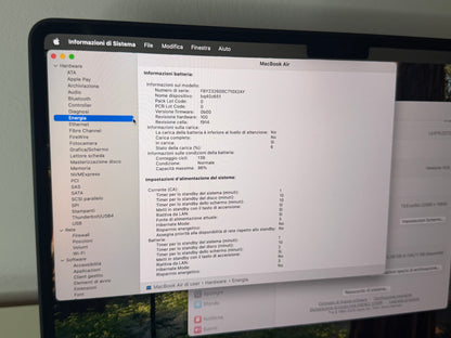 MacBook Air (2022) [13,6" Retina, M2 8 Core 3,2GHz, 8GB RAM, 256GB SSD, 8-CoreGPU, macOS] mezzanotte
